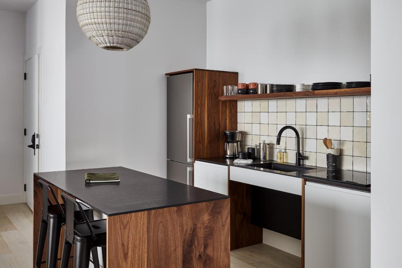 Lokal Hotel Cape May Bagian luar foto