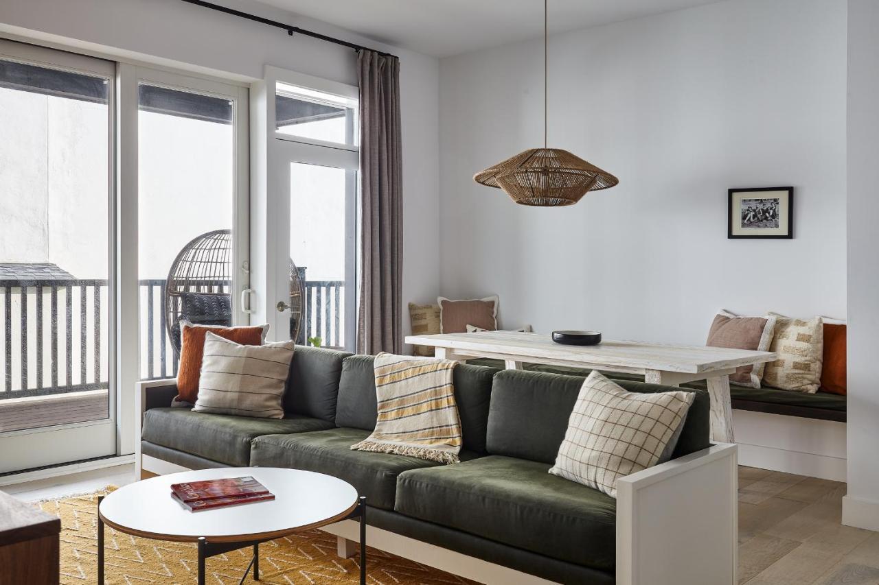 Lokal Hotel Cape May Bagian luar foto